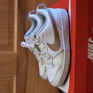 Nike Court Borough Low (5Y)